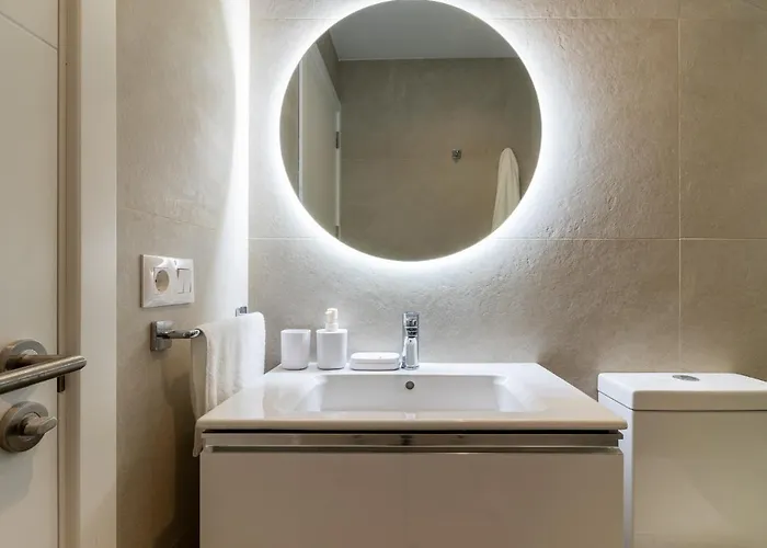 Viriato - Wifi - Ac - Terraza Compartida 아파트